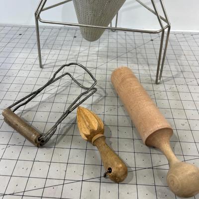 Stainer and other Canning Accessories 