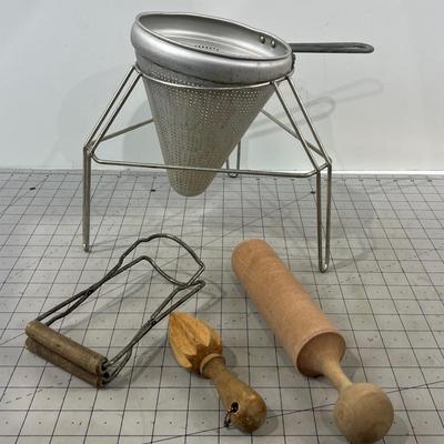 Stainer and other Canning Accessories 