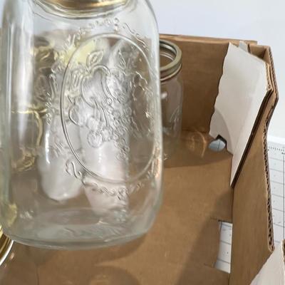 Lot Of Wide Mouth Quart Jars (18) 