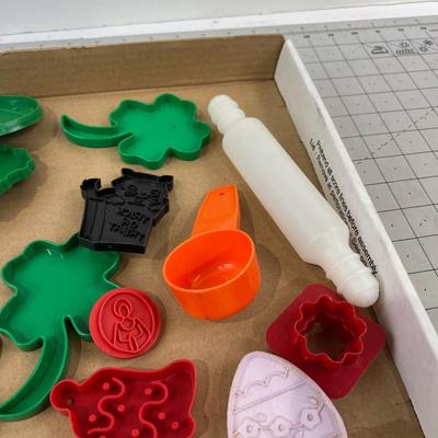 PLASTIC Cookie Cutters 