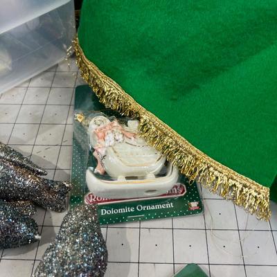 Christmas Decore' Items 