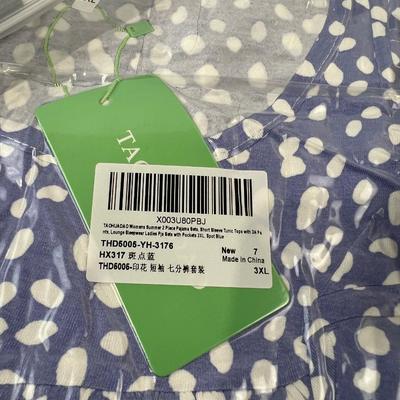 Pants Size 5XL and (2) Tops Size 2xl and 3 Xl 