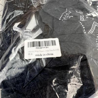 Pants Size 5XL and (2) Tops Size 2xl and 3 Xl 