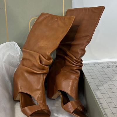 Women's ASH Opened Toe Size 38 Euro