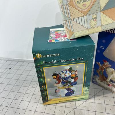 Candle Lamp, Decorative Box, June & Jean Figurine, Calico Kittens All NEW (4) 