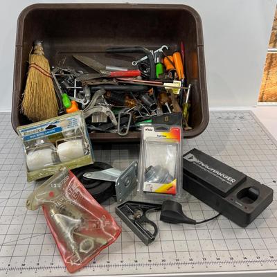 Garage Lot of Stuff TUB 