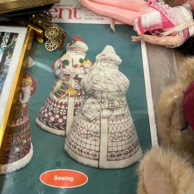 Lot of Stuffed Animals, Dolls, Picture Frames