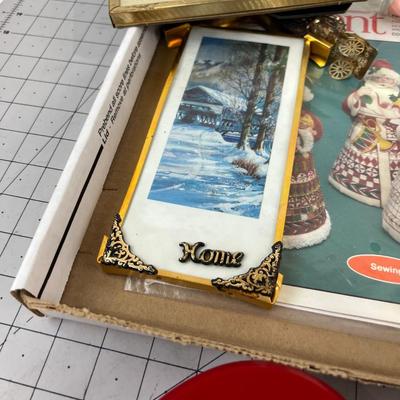 Lot of Stuffed Animals, Dolls, Picture Frames