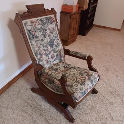 ANTIQUE EASTLAKE STYLE ROCKER WITH CASTERS ON THE FRONT 2 LEGS perfect condition!