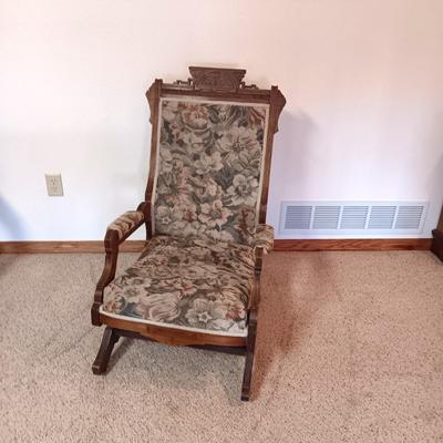 ANTIQUE EASTLAKE STYLE ROCKER WITH CASTERS ON THE FRONT 2 LEGS perfect condition!