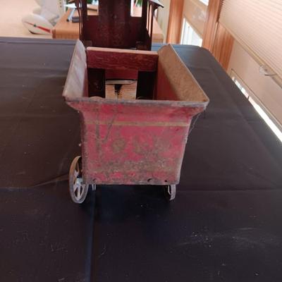 ANTIQUE DAYTON "HILL CLIMBER" PRESSED STEEL FRICTION TOY LOCOMOTIVE & COAL TENDER
