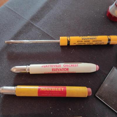 VINTAGE ADVERTISING ITEMS