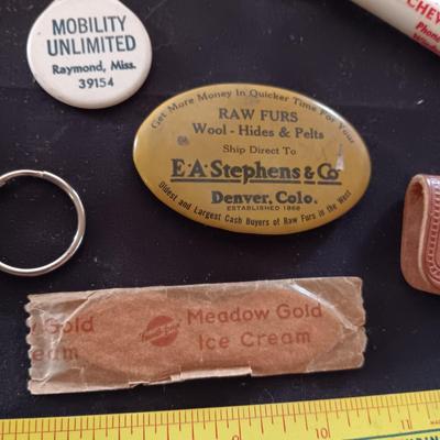 VINTAGE ADVERTISING ITEMS