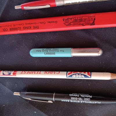 VINTAGE ADVERTISING ITEMS MANY ARE LOCAL