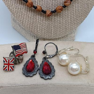 LOT 2: Vintage Costume Jewelry Collection
