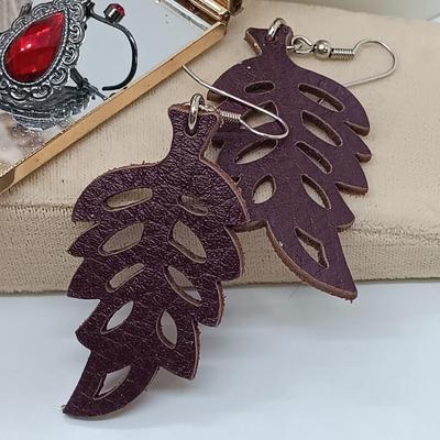 LOT 2: Vintage Costume Jewelry Collection