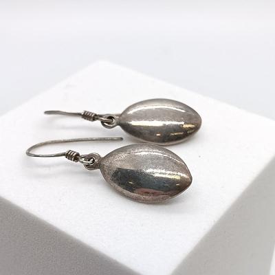 LOT 39: Sterling Silver Collection - Frog Pendant with Gemstones, Sun Shaped Perfume Pendant, Textured Braid Ring & More