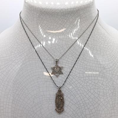 LOT 41: Sterling Silver Collection - Floral Rings, Crosses & More 22.03gtw