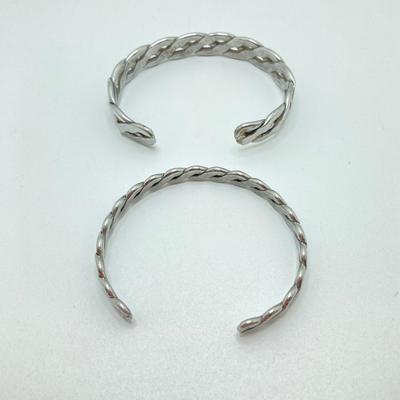 LOT 56: Vintage Fashion Jewelry Collection - Pendant Necklaces, Earrings and Bracelets