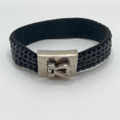 LOT 56: Vintage Fashion Jewelry Collection - Pendant Necklaces, Earrings and Bracelets