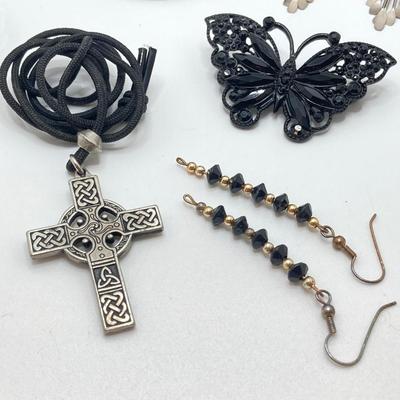 LOT 56: Vintage Fashion Jewelry Collection - Pendant Necklaces, Earrings and Bracelets