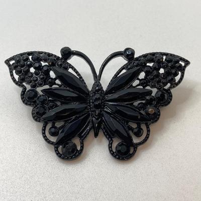 LOT 56: Vintage Fashion Jewelry Collection - Pendant Necklaces, Earrings and Bracelets