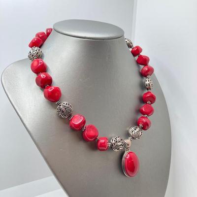 LOT 67: Stunning Vintage Artisan Red Coral / Sterling Pendant Necklace