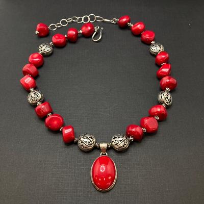 LOT 67: Stunning Vintage Artisan Red Coral / Sterling Pendant Necklace
