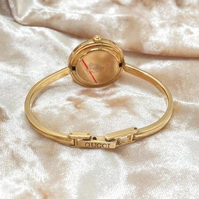 LOT 68: Beautiful Swiss Gucci Timepiece / Watch with Interchangeable Bezels in Original Box (NIB)