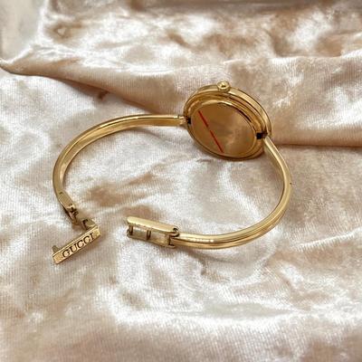 LOT 68: Beautiful Swiss Gucci Timepiece / Watch with Interchangeable Bezels in Original Box (NIB)