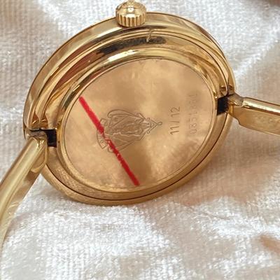 LOT 68: Beautiful Swiss Gucci Timepiece / Watch with Interchangeable Bezels in Original Box (NIB)