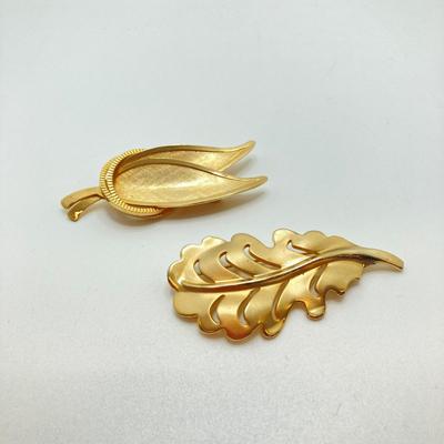 LOT 70: Gorgeous Gold Tone Brooches / Pins