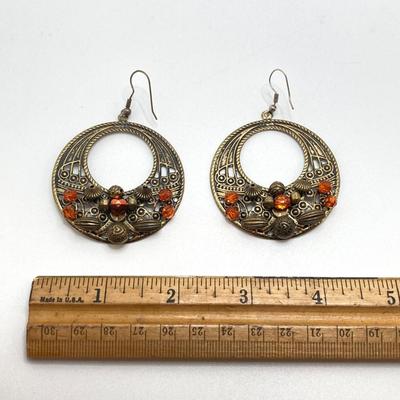 LOT 71: Vintage Jewelry - Polished Stone Pendant Necklaces, Ornate Earrings and More