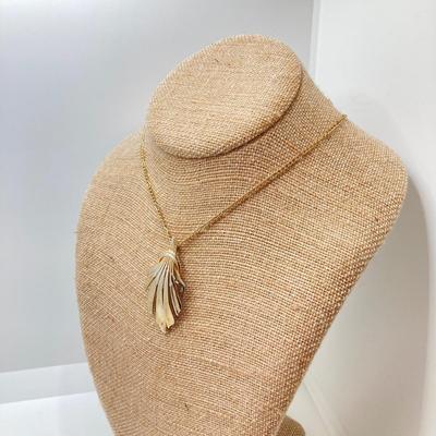 LOT 73: Collection of Vintage Gold Tone Pendant / Statement Necklaces