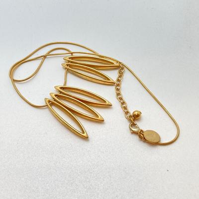 LOT 73: Collection of Vintage Gold Tone Pendant / Statement Necklaces