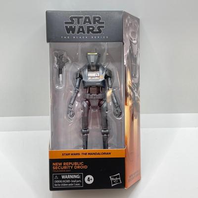 LOT 75: Collection of Three Star Wars Figurines in Original Boxes - Imperial Hovertank Drriver, New Republic Droid and At-At Driver