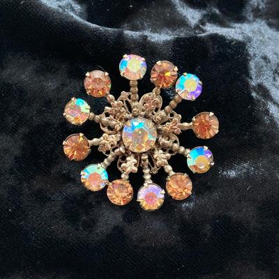 LOT 77: Beautiful Collection of Vintage Jewelry - Damascene Three Piece Set, Brooch and Gold Tone Earrings