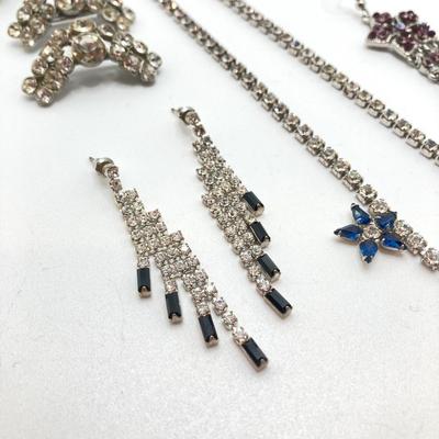LOT 79: Rhinestone Collection - Necklace, Earrings, Magician Hat and Brooches / Pins