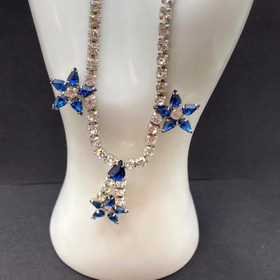 LOT 79: Rhinestone Collection - Necklace, Earrings, Magician Hat and Brooches / Pins