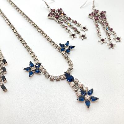 LOT 79: Rhinestone Collection - Necklace, Earrings, Magician Hat and Brooches / Pins