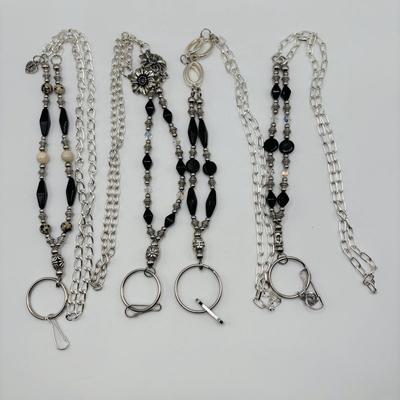 LOT 89: Beautiful Hand Crafted Beaded Lanyards/Keys Rings
