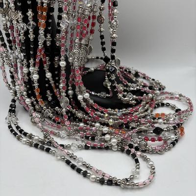 LOT 90: Beautifully Beaded Handcrafted Lanyards/Key Rings