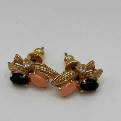 LOT 93: Fashion Jewelry Collection: Two Sisters, Jones New York, Brooches, Earrings