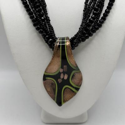 LOT 97: Vintage Crystal/Rhinestone Jewelry Collection