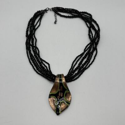 LOT 97: Vintage Crystal/Rhinestone Jewelry Collection