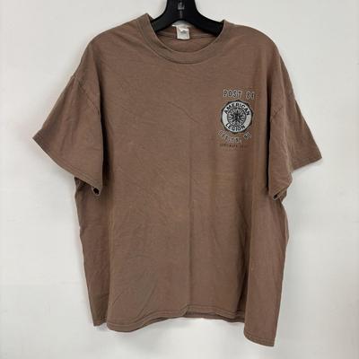 LOT 102: Vintage Sport Team T-Shirts: Philadelphia Eagles, Flyers, 76er, Super Bowl