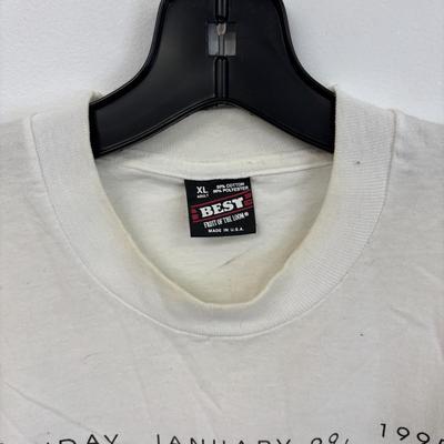 LOT 102: Vintage Sport Team T-Shirts: Philadelphia Eagles, Flyers, 76er, Super Bowl