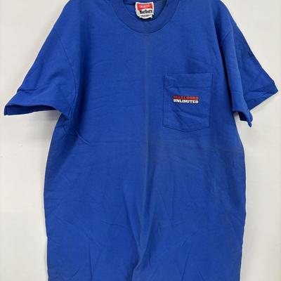 LOT 106: Vintage Salem & Marlboro Promotional T-Shirts