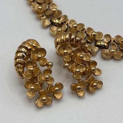 LOT 110: Vintage Gold Tone Monet Fashion Jewelry Collection