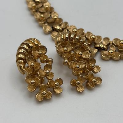 LOT 110: Vintage Gold Tone Monet Fashion Jewelry Collection
